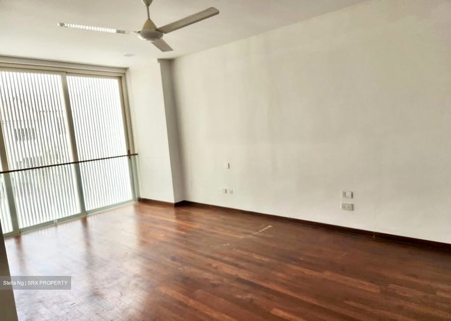 Fifth Avenue (D10), Terrace #613837491